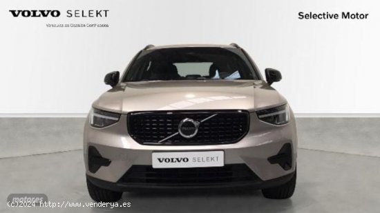 Volvo XC40 XC40 Plus, B3 mild hybrid, Gasolina, Dark de 2023 con 26.500 Km por 35.900 EUR. en Cantab