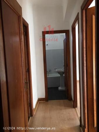 AMPLIA VIVIENDA EN VIGO, CERCA DEL MERCADO DE TEIS. - PONTEVEDRA