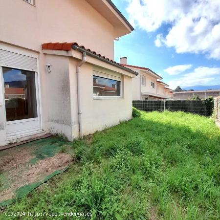  Chalet pareado de 2 plantas con jardín y garaje🌳🌳 - CANTABRIA 