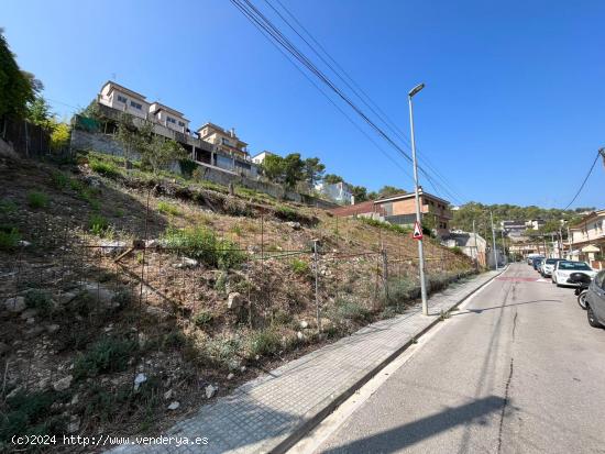  Terreno urbano en Canyelles, urbanización California - BARCELONA 