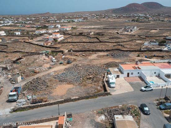 “SOLAR RESIDENCIAL EN EL PUEBLO DE LAJARES, LA OLIVA” - LAS PALMAS