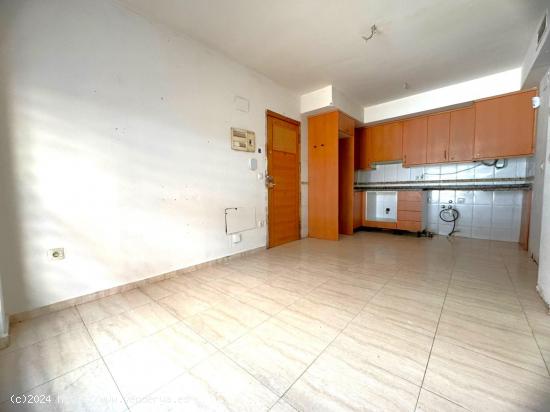 PISO EN VENTA EN ALICANTE BARRIO CAROLIANAS - PRÓXIMO AUDITORIO MUNICIPAL - ALICANTE