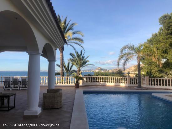 Villa de lujo en primera línea de playa vistas al mar - ALICANTE