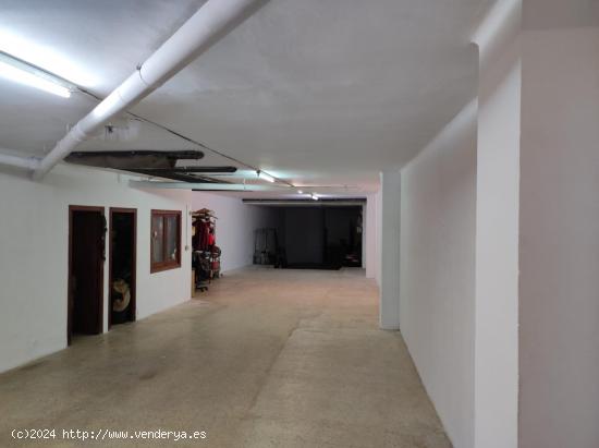 Local comercial en Horta - BARCELONA