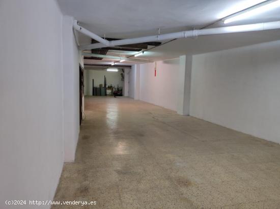 Local comercial en Horta - BARCELONA