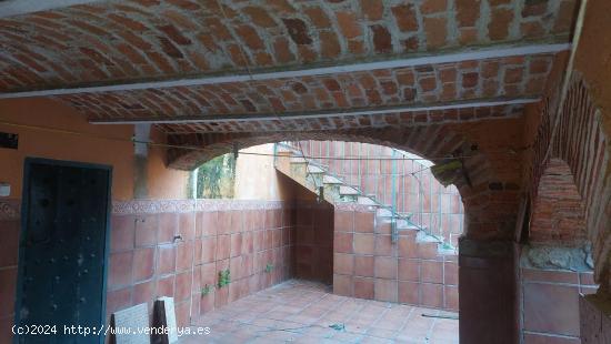 CASA DE PUEBLO EN VENTA - CACERES