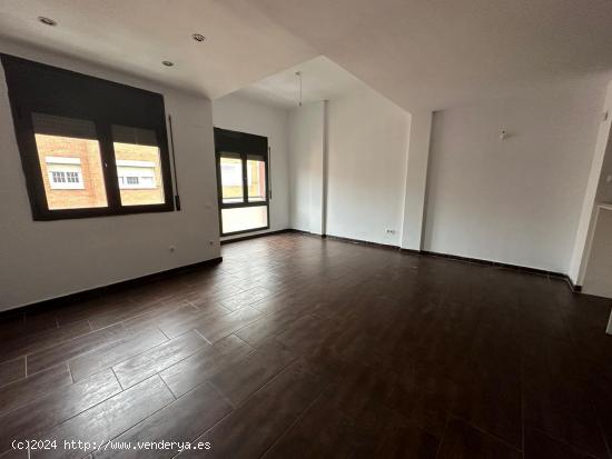 SE VENDE DÚPLEX EN VIC, ZONA REMEI- MONTSENY-LA GUIXA - BARCELONA