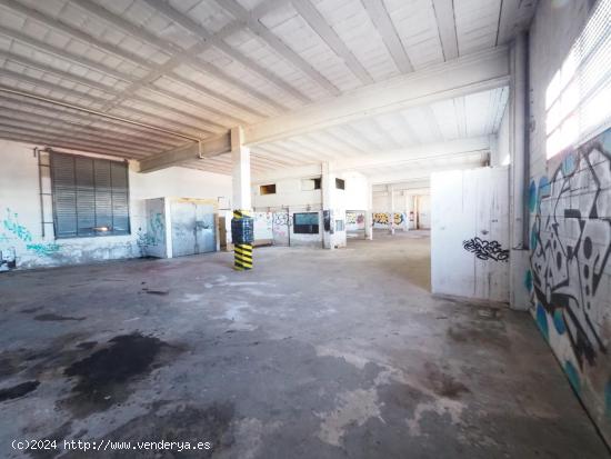 SE VENDE NAVE INDUSTRIAL EN TERRASSA, ZONA CAN PARELLADA - BARCELONA