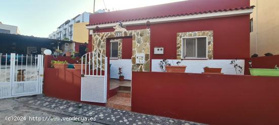 ¡¡OPORTUNIDAD!! TINERCASA VENDE CASA TERRERA EN PLENO CENTRO DE PUNTA LARGA, CANDELARIA - SANTA CR