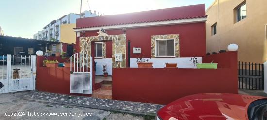 ¡¡OPORTUNIDAD!! TINERCASA VENDE CASA TERRERA EN PLENO CENTRO DE PUNTA LARGA, CANDELARIA - SANTA CR