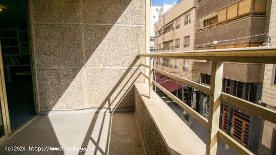 Piso en pleno centro de Elda buena orientación. - ALICANTE