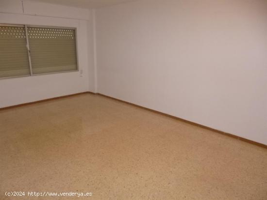 PISO EN VENTA EN FERRERIES DE 3hab. - TARRAGONA