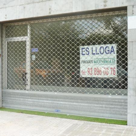 LOCAL EN VENTA DE 66 M2 EN LA URB. MAS MILA DE OLIVELLA - BARCELONA