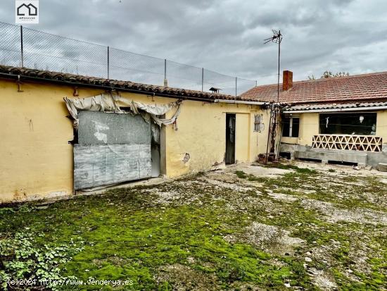 APIHOUSE VENDE CASA DE PUEBLO CON PATIO DE 110 M2. PRECIO 104.999€ - TOLEDO