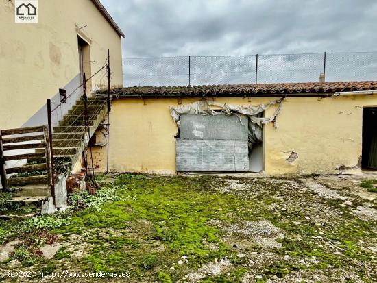 APIHOUSE VENDE CASA DE PUEBLO CON PATIO DE 110 M2. PRECIO 104.999€ - TOLEDO