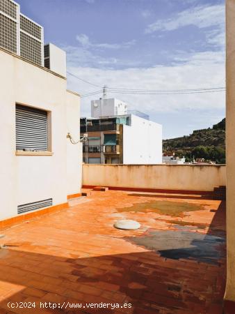 ATICO DUPLEX CON VISTAS AL CASTILLO DE SANTA BARBARA... ¡50 M2 DE TERRAZA!! - ALICANTE