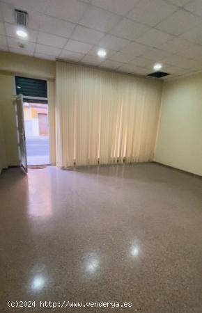 LOCAL COMERCIAL EN VENTA. SALIDA DE HUMOS. ZONA TORRETA ELCHE - ALICANTE