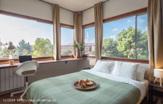  Preciosa habitación totalmente amueblada en Sant Gervasi Barcelona - BARCELONA 