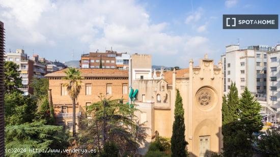 Preciosa habitación totalmente amueblada en Sant Gervasi Barcelona - BARCELONA