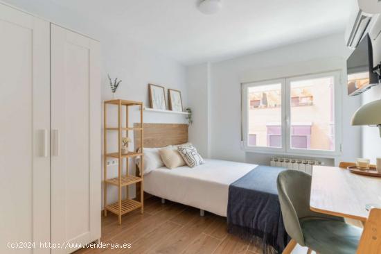  Preciosa Habitación en Alquiler en Madrid - MADRID 