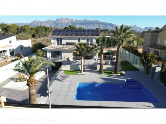  Villa en venta en Alfaz del Pi (Alicante) 