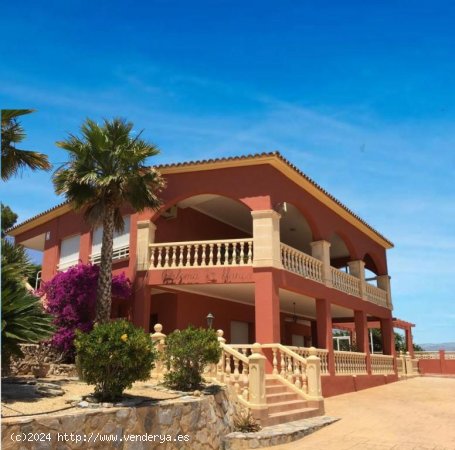 Villa en venta en Alfaz del Pi (Alicante)