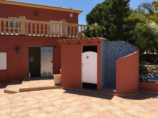 Villa en venta en Alfaz del Pi (Alicante)