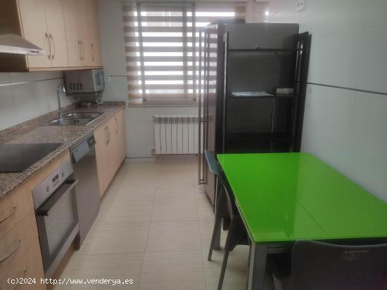 EXCELENTE VIVIENDA CON GARAJE INCLUIDO - DISPONIBLE EN DICIEMBRE - ALBACETE