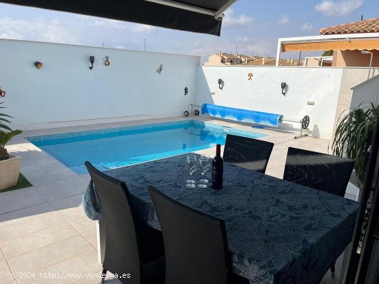 Villa en venta en Los Alcázares (Murcia)