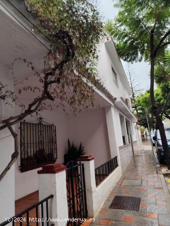 Venta de 2 casas en el centro de Fuengirola - MALAGA