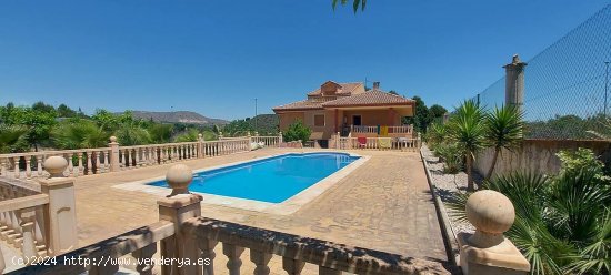 Villa en venta en Calasparra (Murcia)