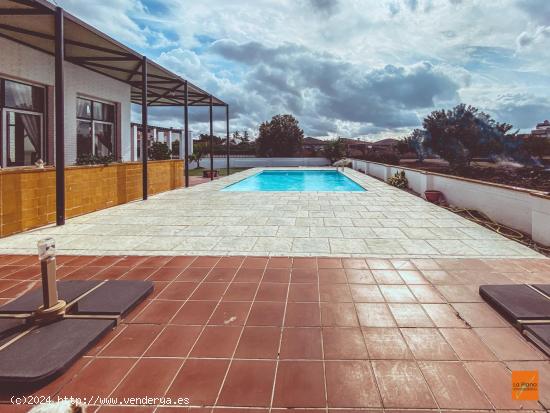 IMPRESIONANTE CHALET DE LUJO EN VENTA EN LA SÉNIA - TARRAGONA