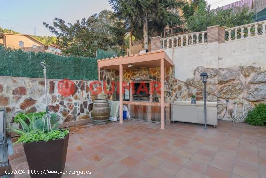 UNIFAMILIAR AISLADA EN VENTA - Sant Vicenç dels Horts (Sant Roc) - BARCELONA