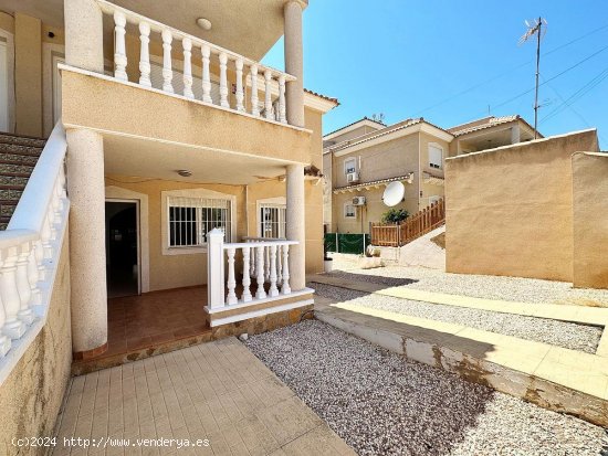 Chalet en venta en San Miguel de Salinas (Alicante)