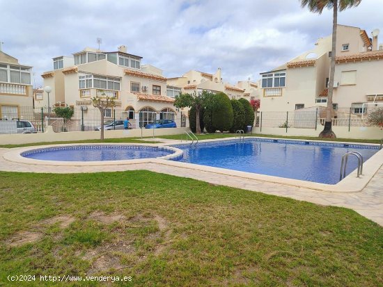 Chalet en venta en Orihuela (Alicante)