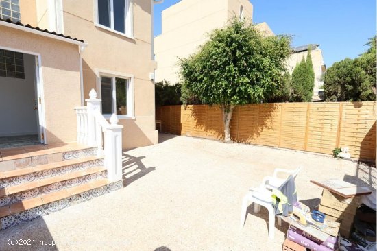 Chalet en venta en Orihuela (Alicante)