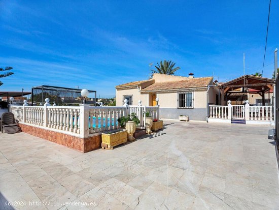 Casa en venta en Albatera (Alicante)