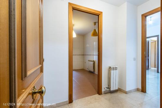 GRAN OPORTUNIDAD A 2 MINUTOS DE LA RAMBLA CON TERRAZA DE 120m2 !!! - BARCELONA