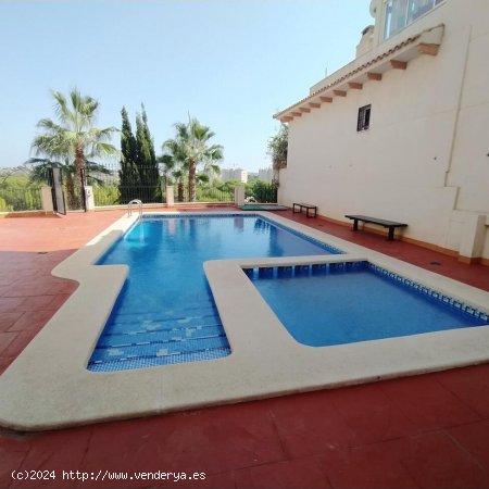 Chalet en venta en Orihuela (Alicante)