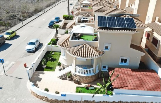 Chalet en venta en San Miguel de Salinas (Alicante)