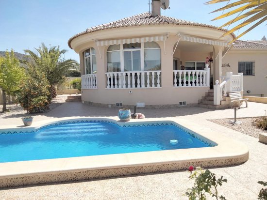 Villa en venta en La Romana (Alicante)