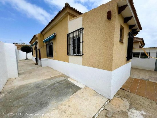  Chalet en venta en Torrevieja (Alicante) 