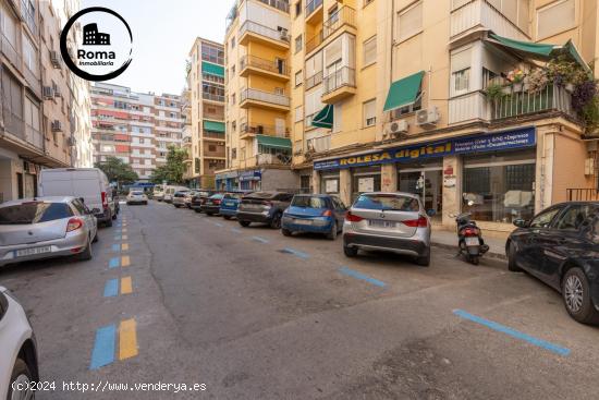  ¡Descubre tu nuevo espacio! Local comercial de 400 m²  aprox ,  en Calle Ángel Barrios. - GRANADA 