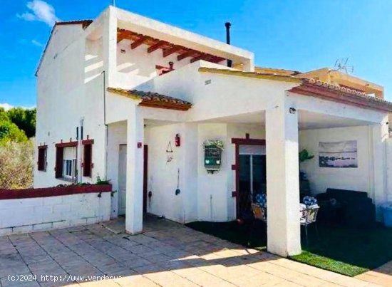 Chalet en venta en La Nucia (Alicante)