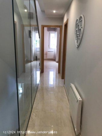 Villa en venta en Beniarbeig (Alicante)