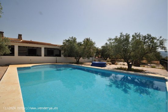  Villa en venta en Sax (Alicante) 