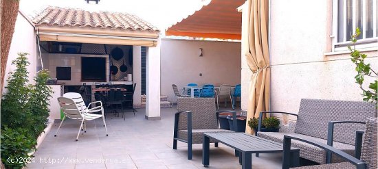 Villa en venta en La Nucia (Alicante)