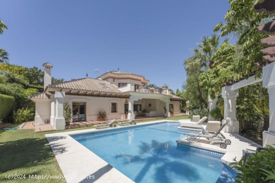  Villa en venta en Marbella (Málaga) 