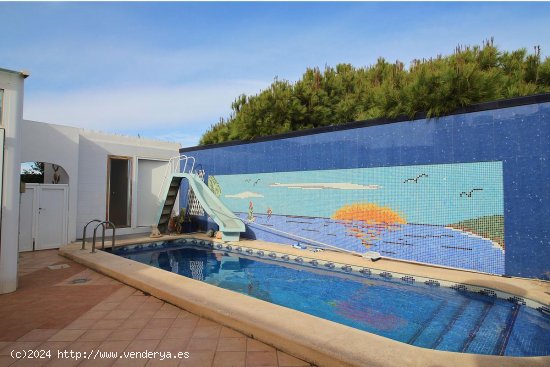  Villa en venta en La Manga del Mar Menor (Murcia) 