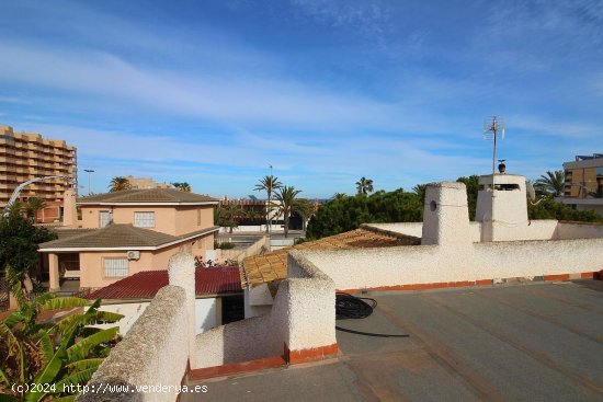 Villa en venta en La Manga del Mar Menor (Murcia)